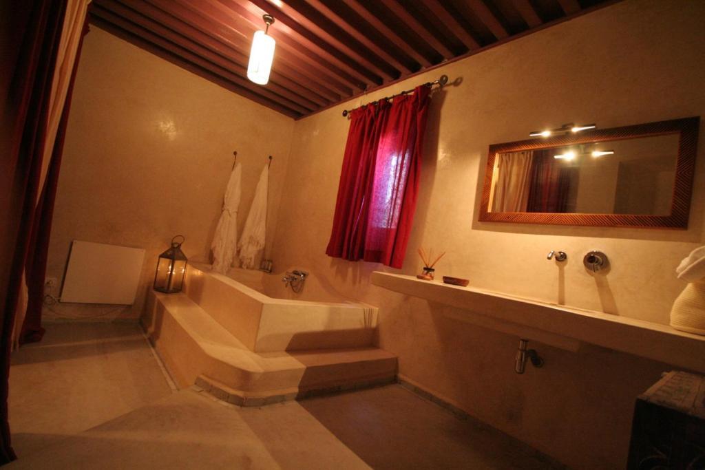 Dar Les Sirenes Otel Suvayr Oda fotoğraf